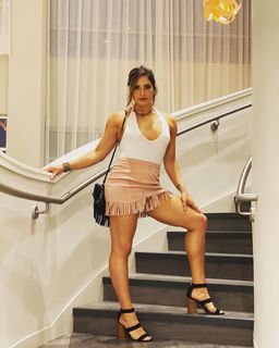 Victoria Gonzalez feet photo thumbnail