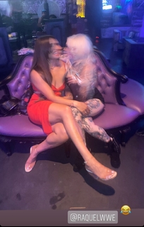 Victoria Gonzalez feet photo thumbnail