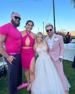 Victoria Gonzalez feet photo thumbnail