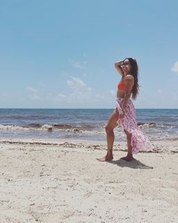 Victoria Gonzalez feet photo thumbnail