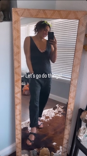 Victoria Gonzalez feet photo thumbnail