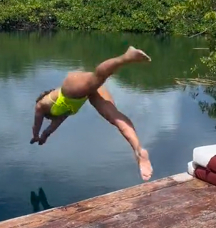 Victoria Gonzalez feet photo thumbnail