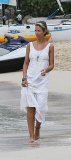 Victoria Hervey feet photo thumbnail