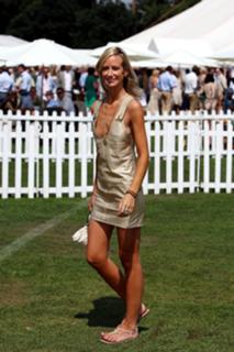 Victoria Hervey feet photo thumbnail