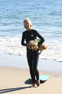 Victoria Hervey feet photo thumbnail