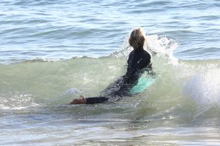 Victoria Hervey feet photo thumbnail