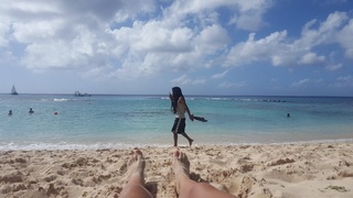 Victoria Hervey feet photo thumbnail