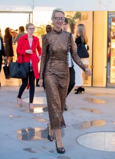 Victoria Hervey feet photo thumbnail