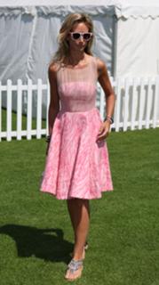 Victoria Hervey feet photo thumbnail