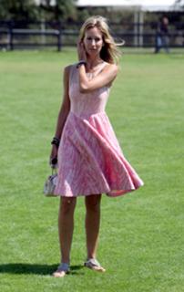 Victoria Hervey feet photo thumbnail