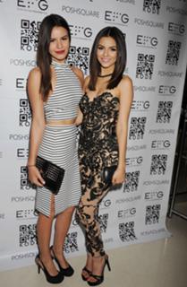 Victoria Justice feet photo thumbnail