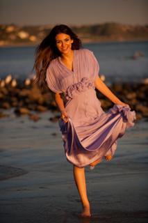 Victoria Justice feet photo thumbnail