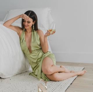 Victoria Justice feet photo thumbnail
