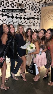 Victoria Justice feet photo thumbnail
