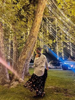 Victoria Justice feet photo thumbnail