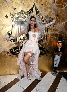 Victoria Justice feet photo 9