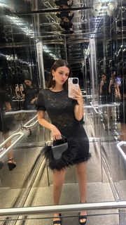 Victoria Justice feet photo 3