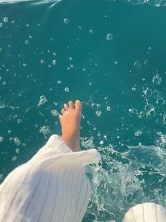 Victoria Justice feet photo 6