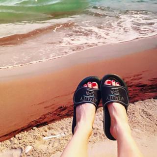 Victoria Koblenko feet photo 7