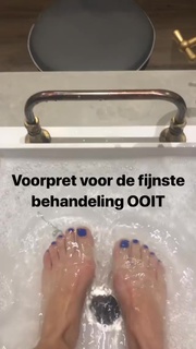 Victoria Koblenko feet photo 11