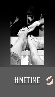 Victoria Koblenko feet photo 9