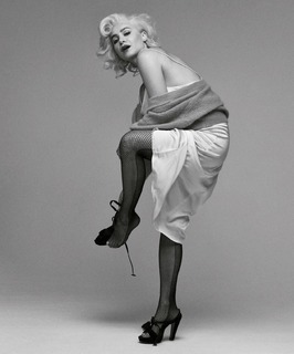 Victoria Koblenko feet photo 1