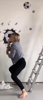 Victoria Koblenko feet photo 9