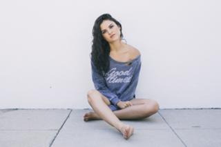 Victoria Moroles feet photo 16