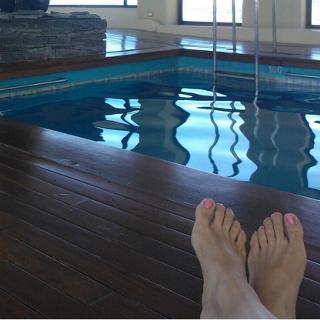 Victoria Onetto feet photo 3
