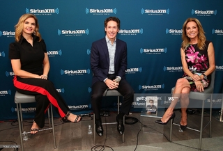 Victoria Osteen feet photo 2
