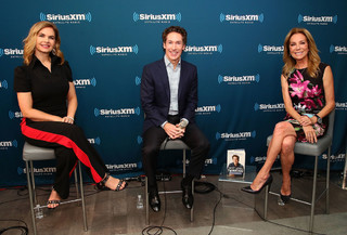 Victoria Osteen feet photo 9