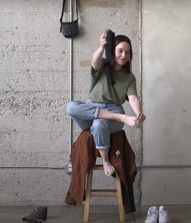 Victoria Pedretti feet photo thumbnail