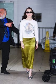 Victoria Pedretti feet photo 9