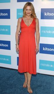 Victoria Pratt feet photo 2