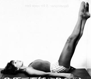 Victoria Principal feet photo thumbnail