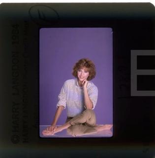 Victoria Principal feet photo thumbnail