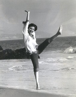 Victoria Principal feet photo thumbnail