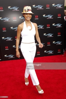 Victoria Rowell feet photo 6