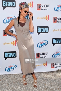 Victoria Rowell feet photo 17