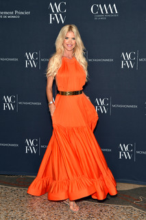 Victoria Silvstedt feet photo thumbnail