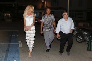 Victoria Silvstedt feet photo thumbnail