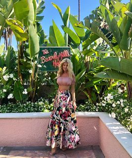 Victoria Silvstedt feet photo thumbnail