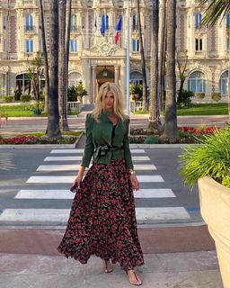 Victoria Silvstedt feet photo thumbnail