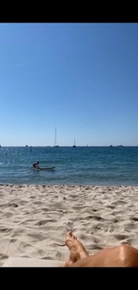 Victoria Silvstedt feet photo thumbnail