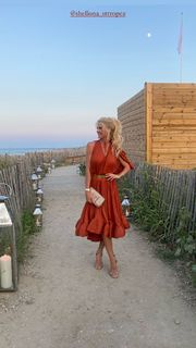 Victoria Silvstedt feet photo thumbnail