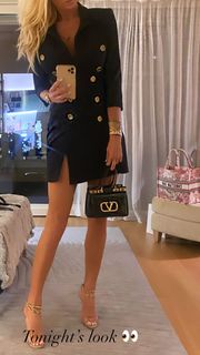 Victoria Silvstedt feet photo thumbnail