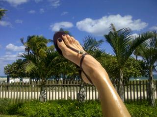 Victoria Silvstedt feet photo thumbnail