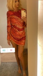 Victoria Silvstedt feet photo thumbnail