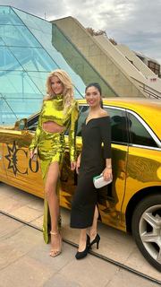 Victoria Silvstedt feet photo thumbnail