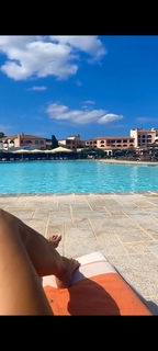 Victoria Silvstedt feet photo thumbnail